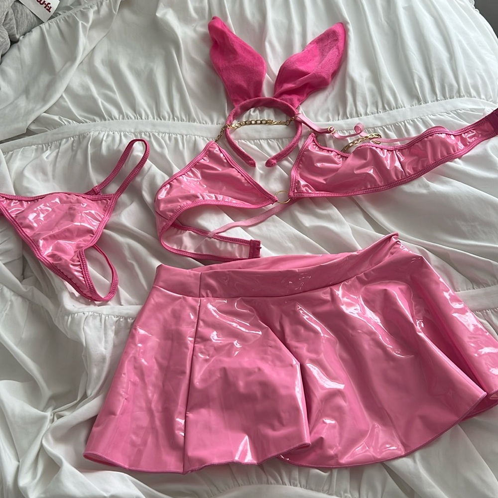 NEVER WORN COSTUME!!